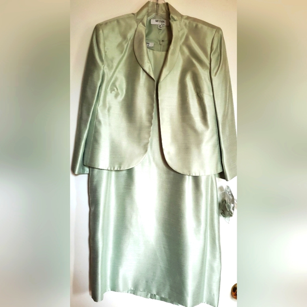 Kasper Suit Studio Women's Mint Green Jacket Dress With Attachable Flower